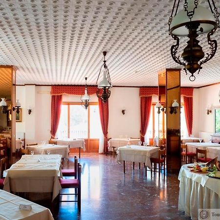 Hotel Valdirose Civitella Alfedena Exterior photo