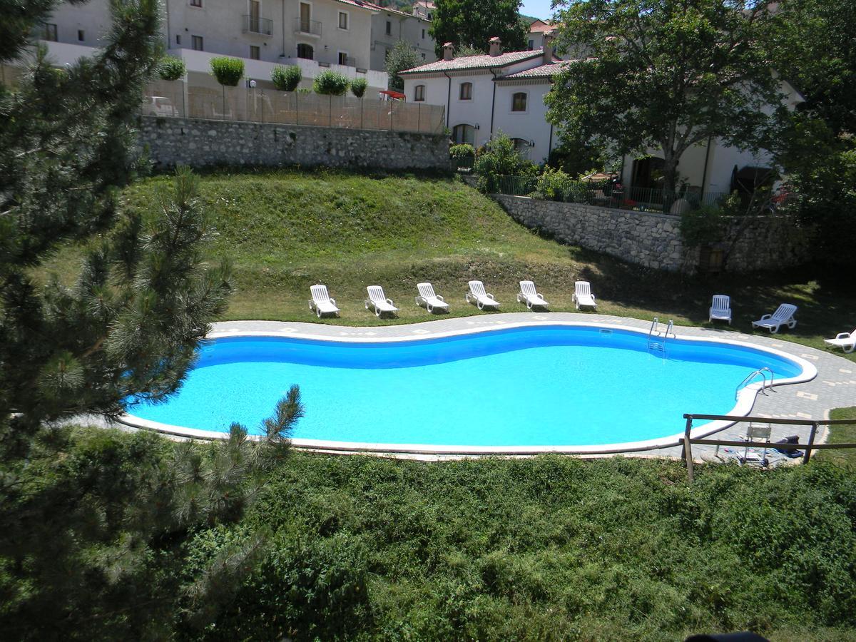 Hotel Valdirose Civitella Alfedena Exterior photo